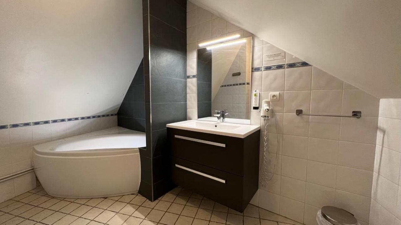 Logis Hotel Volcan Sancy Nebouzat Luaran gambar